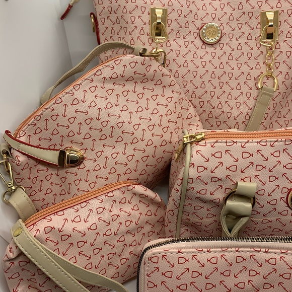 6 piece vegan leather beautiful pink bag set - Picture 15 of 16